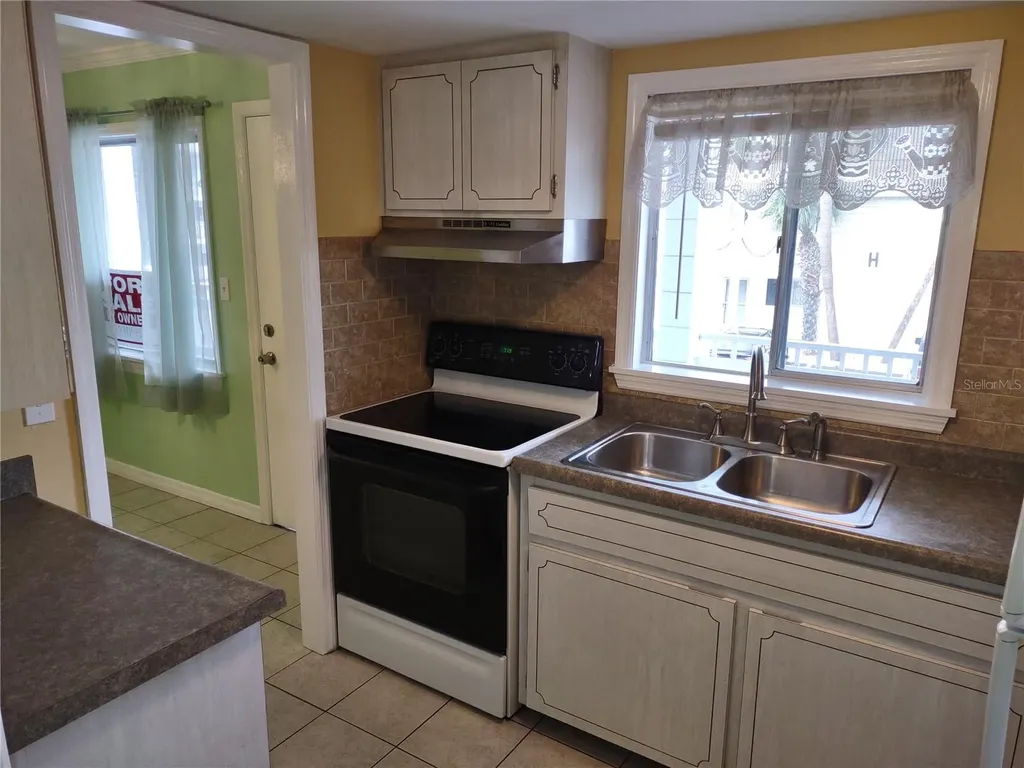 1566 Pleasant Road Bradenton FL 34207