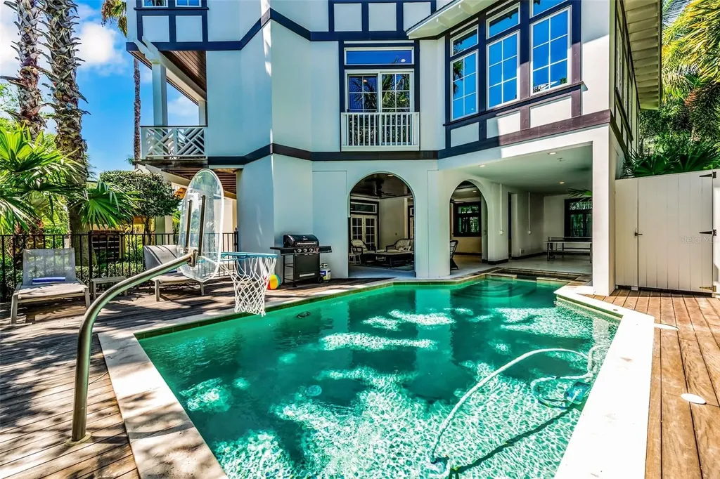 103 Park Avenue Anna Maria FL 34216