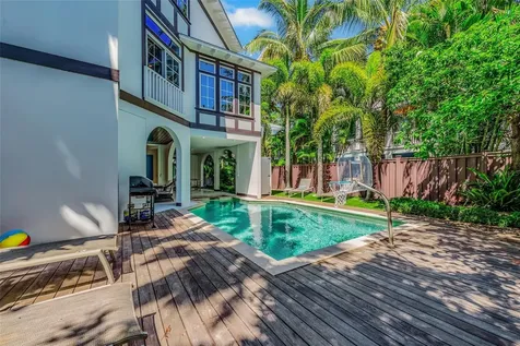 103 Park Avenue Anna Maria FL 34216