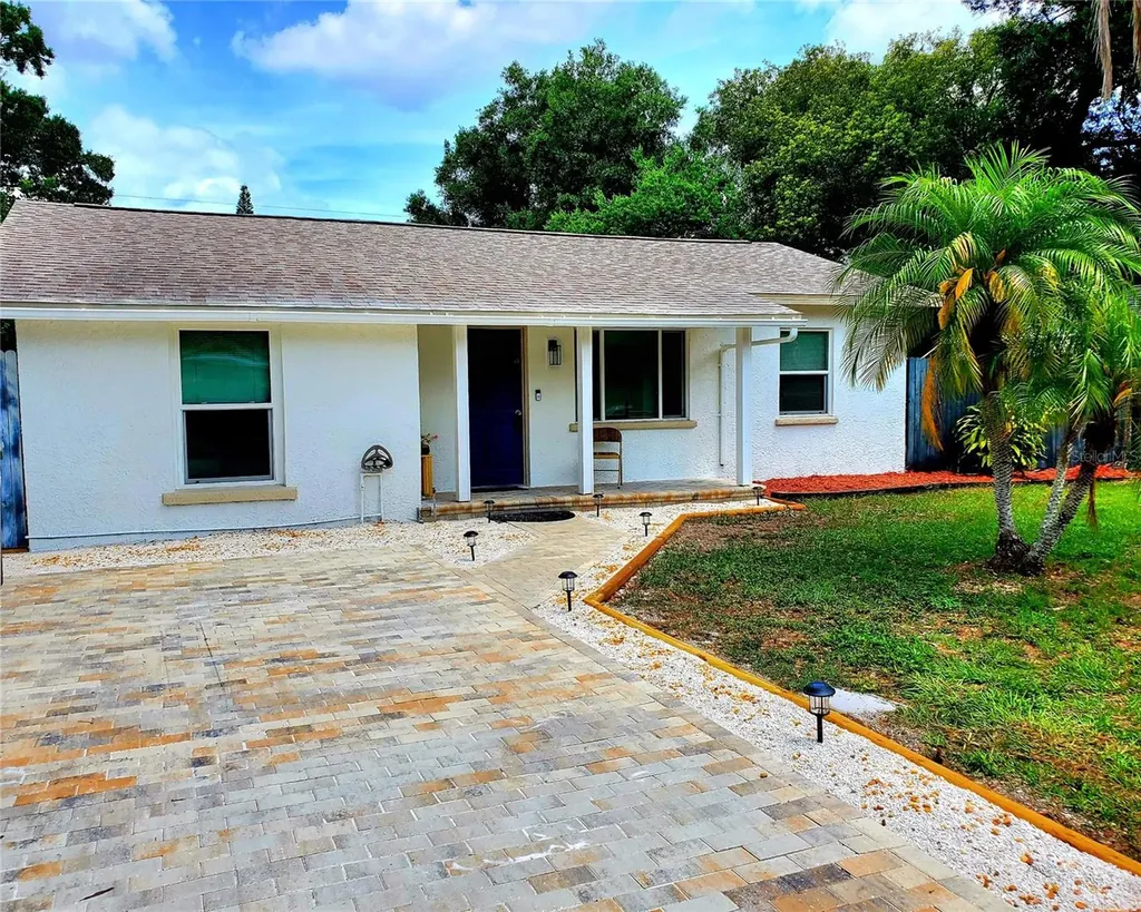 430 1st Avenue NE Largo FL 33770