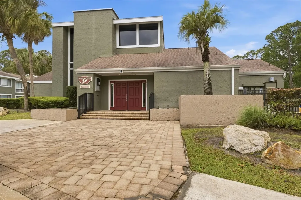 6060 Peregrine Avenue Orlando FL 32819