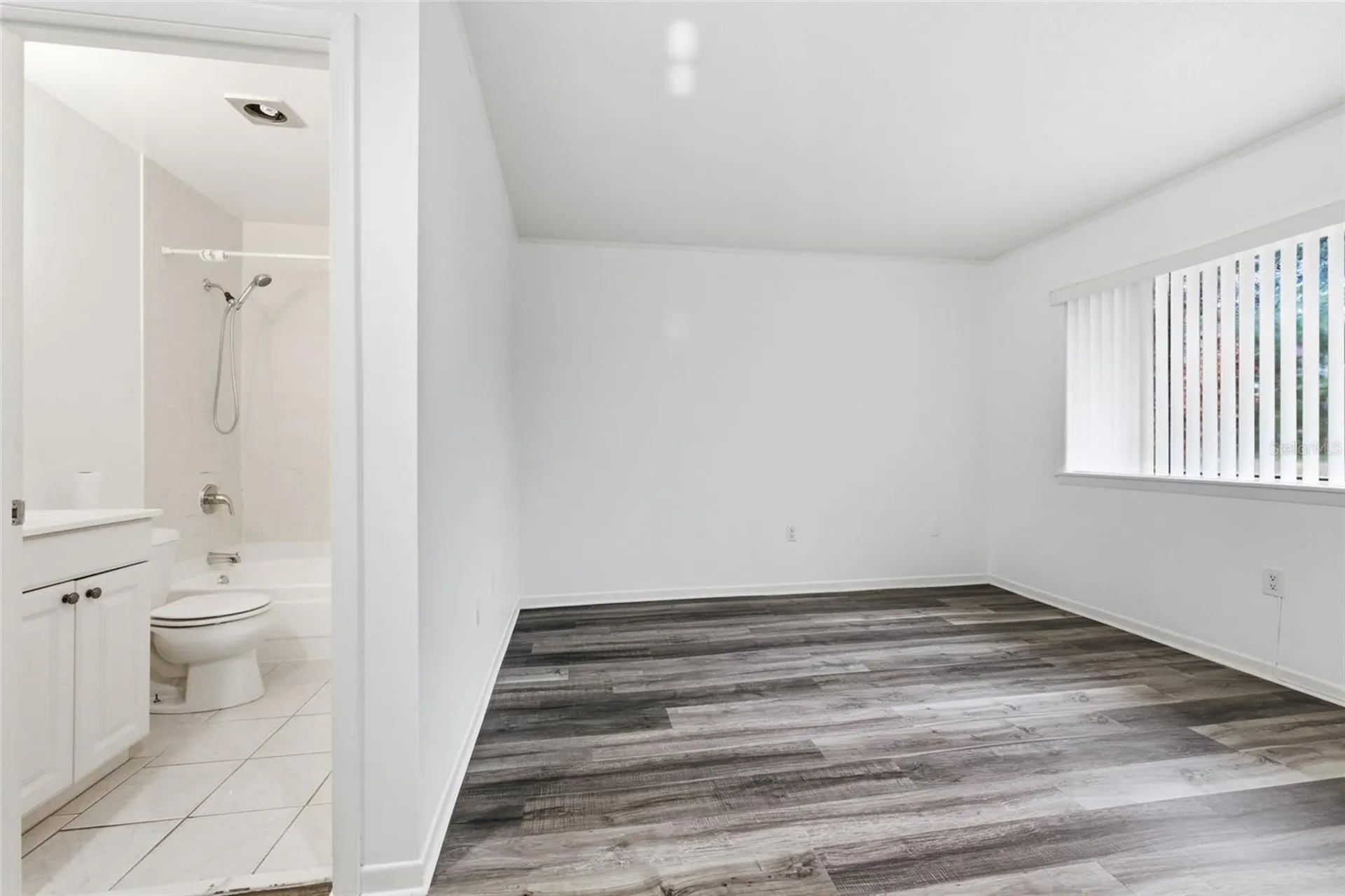 6060 Peregrine Avenue Orlando FL 32819