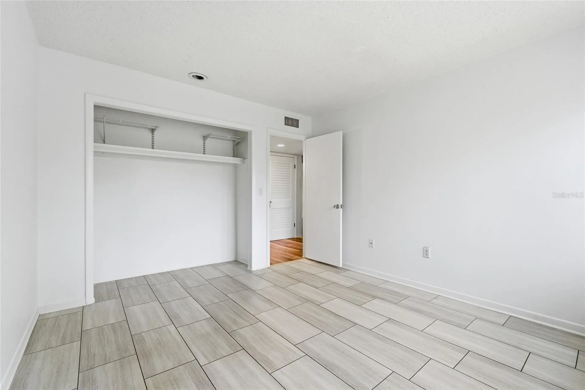 6060 Peregrine Avenue Orlando FL 32819