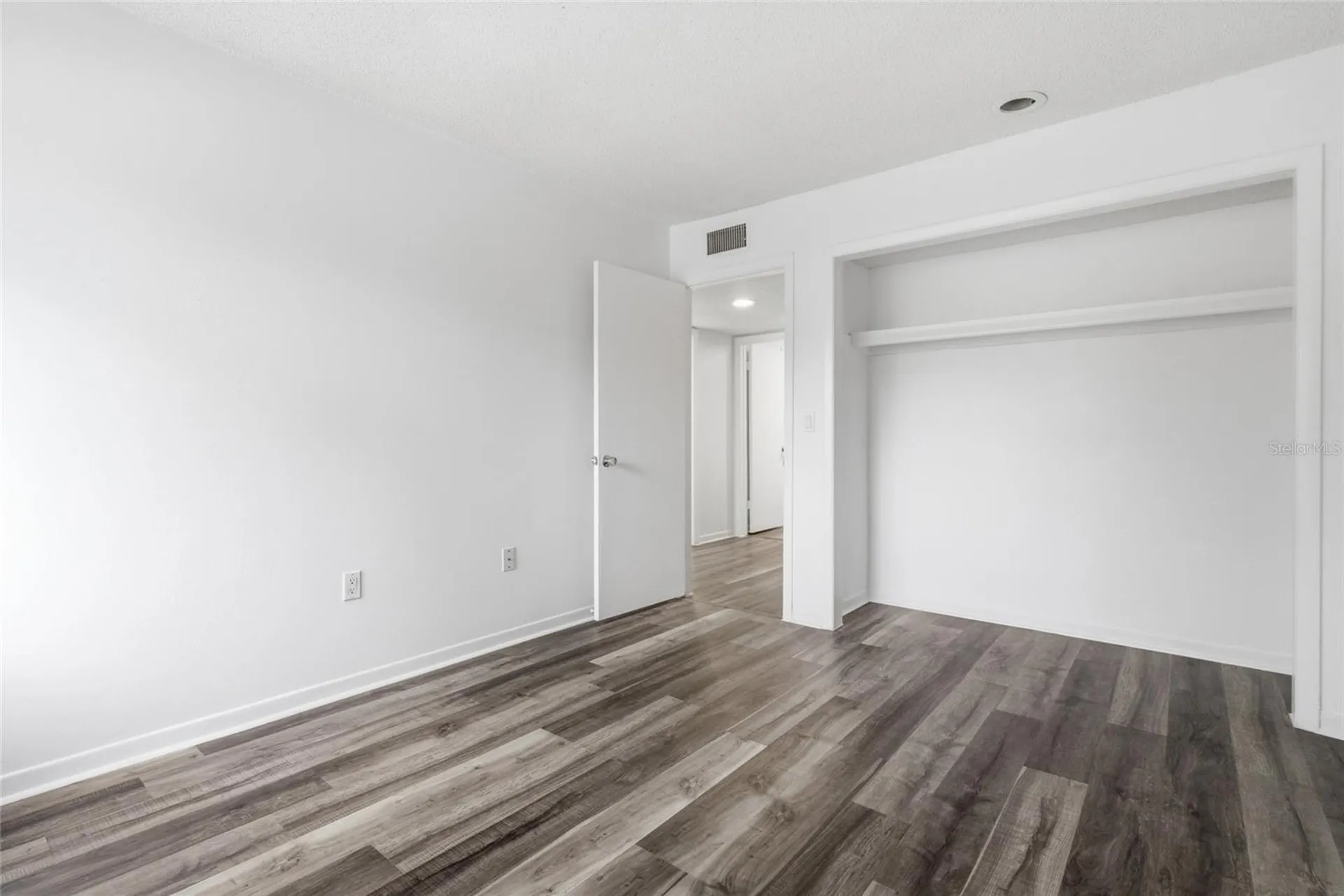 6060 Peregrine Avenue Orlando FL 32819