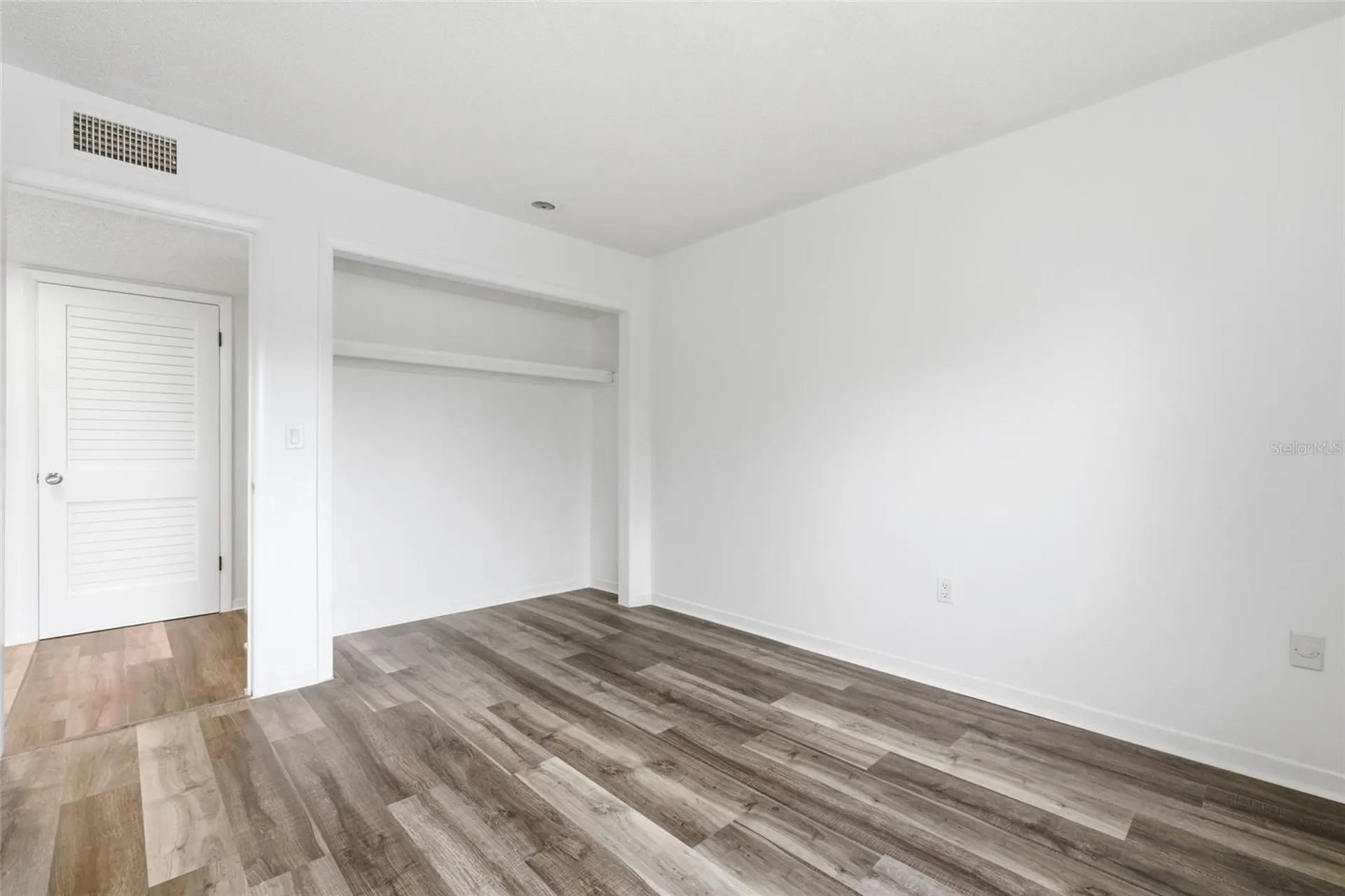 6060 Peregrine Avenue Orlando FL 32819