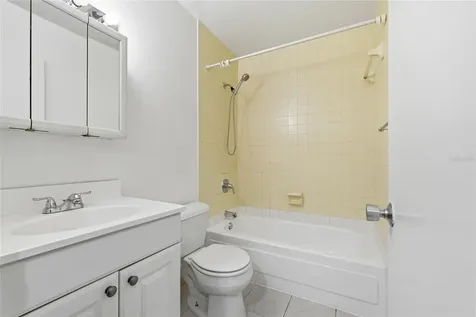6060 Peregrine Avenue Orlando FL 32819