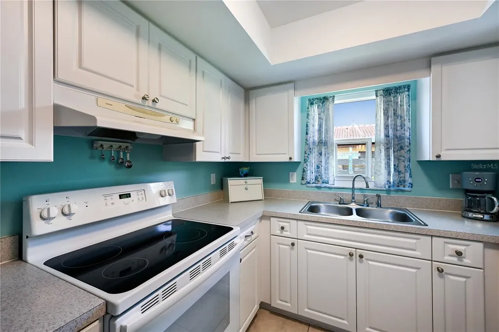 1218 56th Street W Bradenton FL 34209