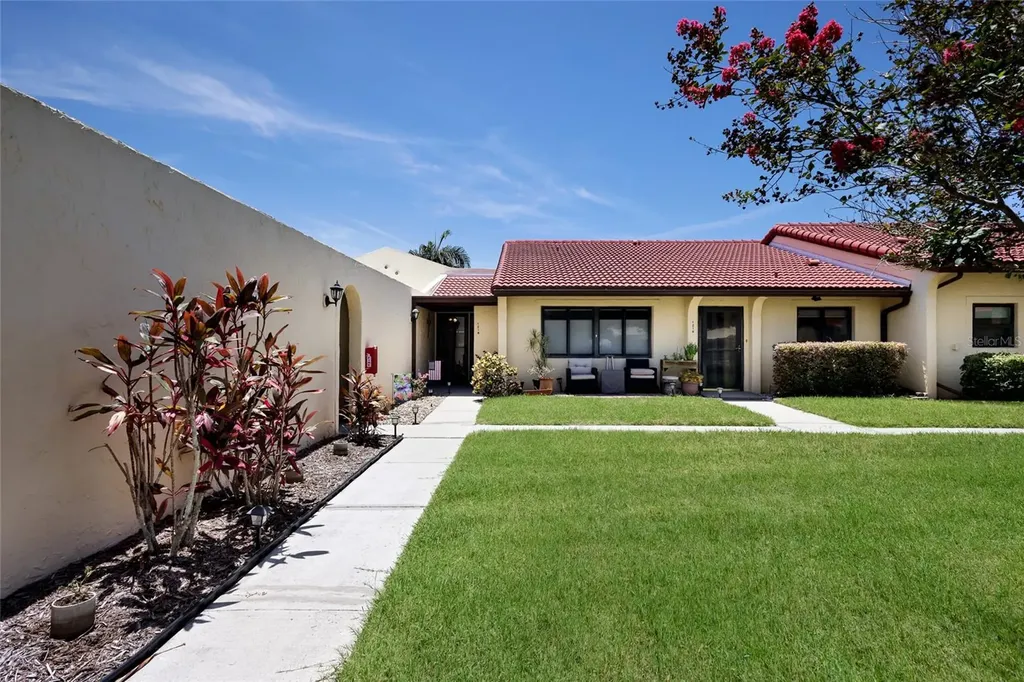 1218 56th Street W Bradenton FL 34209