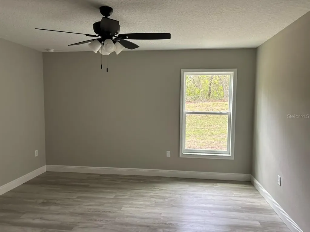 9870 N Lathyrus Terrace Dunnellon FL 34433