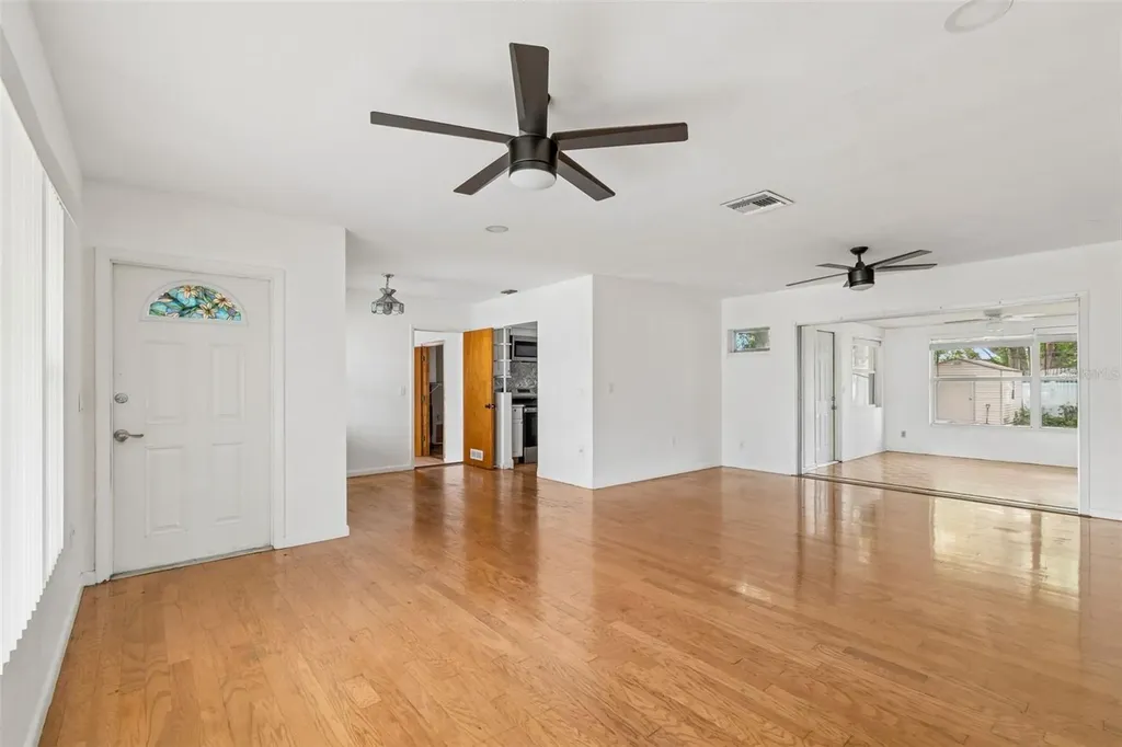 1226 Magnolia Drive Clearwater FL 33756