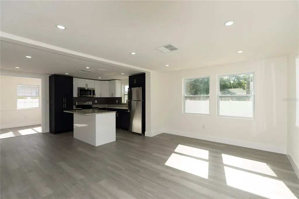1711 E Sewaha Street Tampa FL 33612