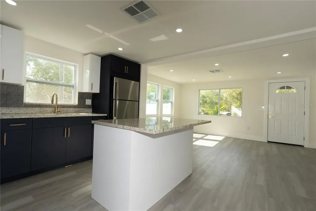1711 E Sewaha Street Tampa FL 33612