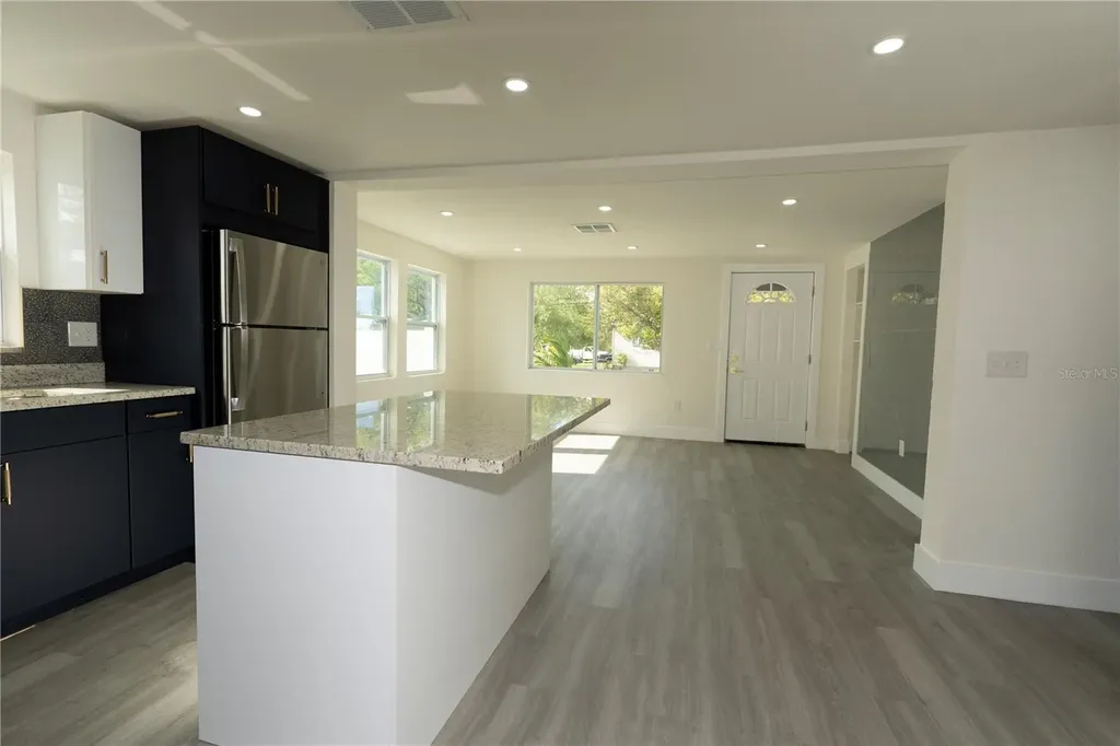 1711 E Sewaha Street Tampa FL 33612