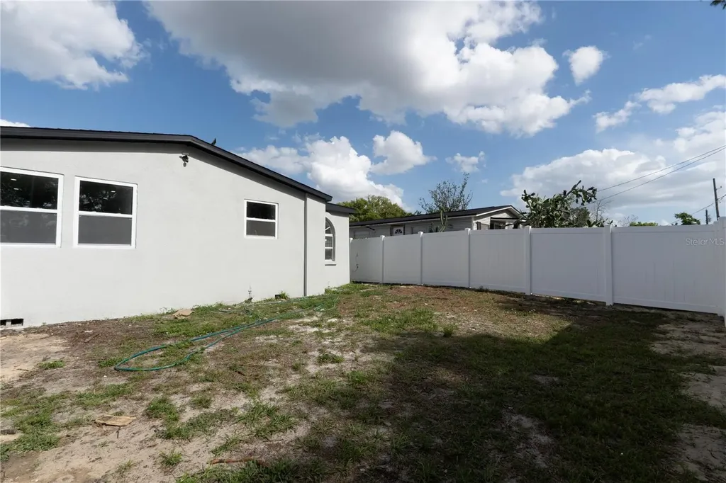 1711 E Sewaha Street Tampa FL 33612
