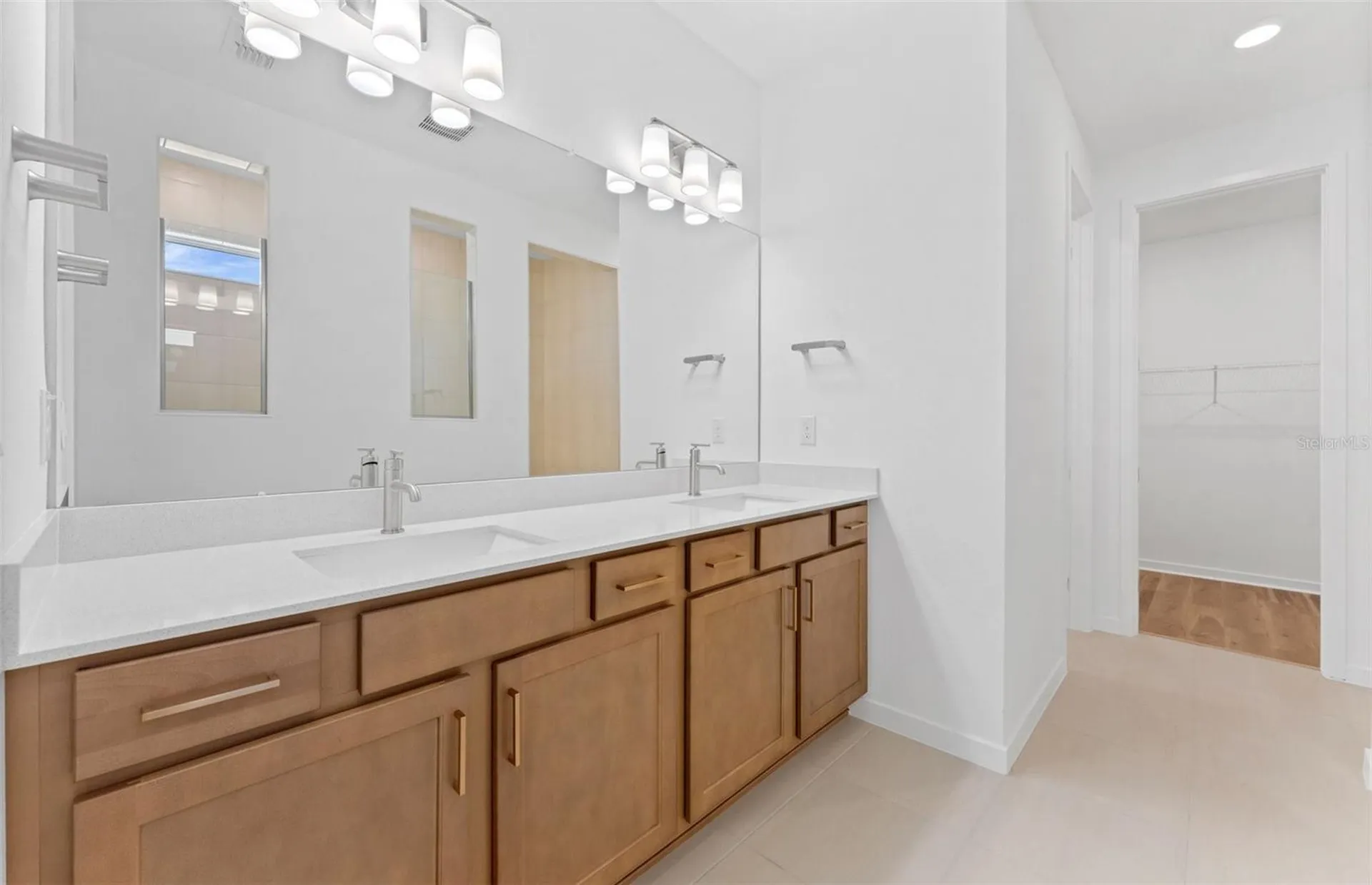 9832 Autumn Ridge Avenue Riverview FL 33578