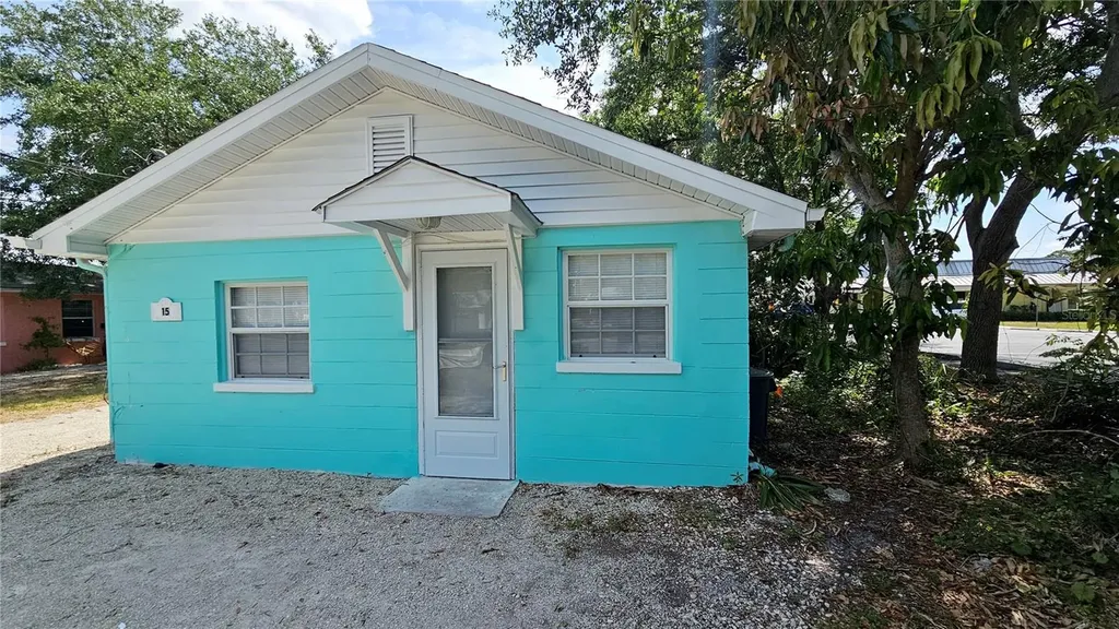 15 N Mango Street W Englewood FL 34223