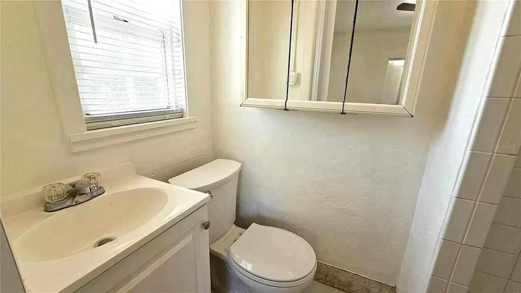 15 N Mango Street W Englewood FL 34223