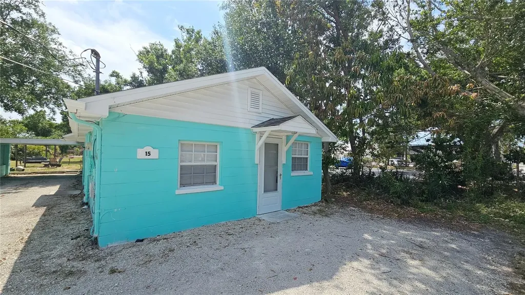 15 N Mango Street W Englewood FL 34223