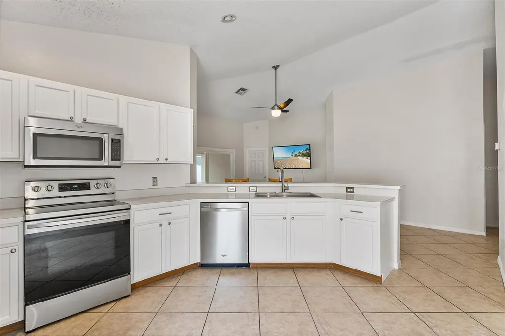 425 Pine Cone Drive Davenport FL 33897