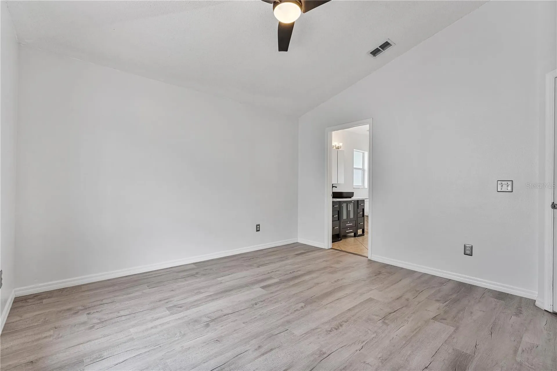 425 Pine Cone Drive Davenport FL 33897