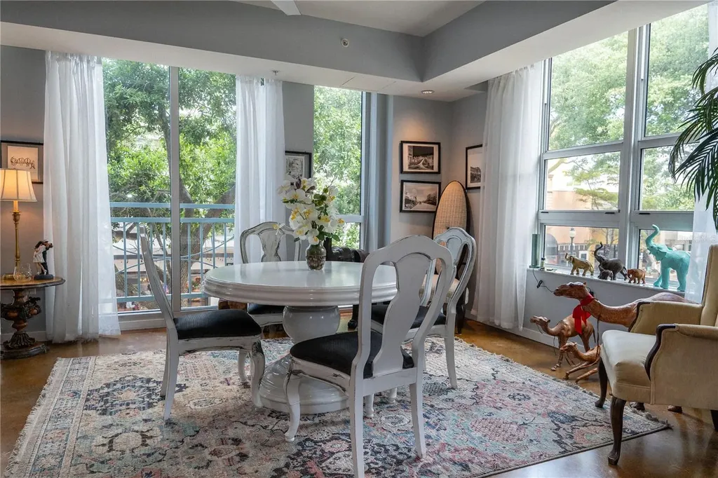 1350 Main Street Sarasota FL 34236