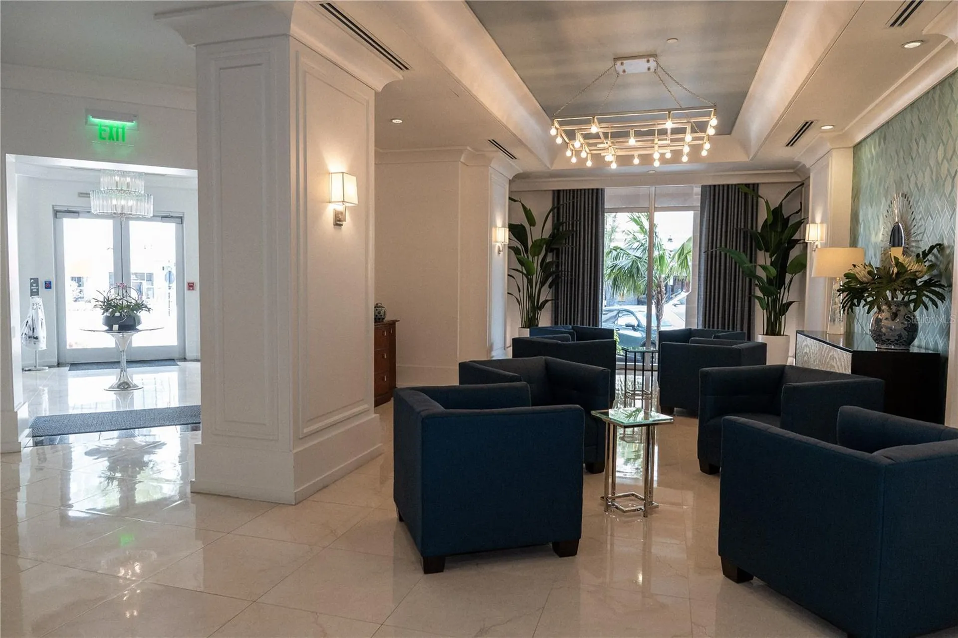 1350 Main Street Sarasota FL 34236