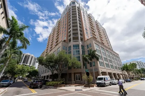1350 Main Street Sarasota FL 34236