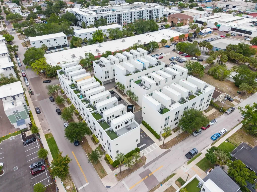 1332 W Gray Street Tampa FL 33606