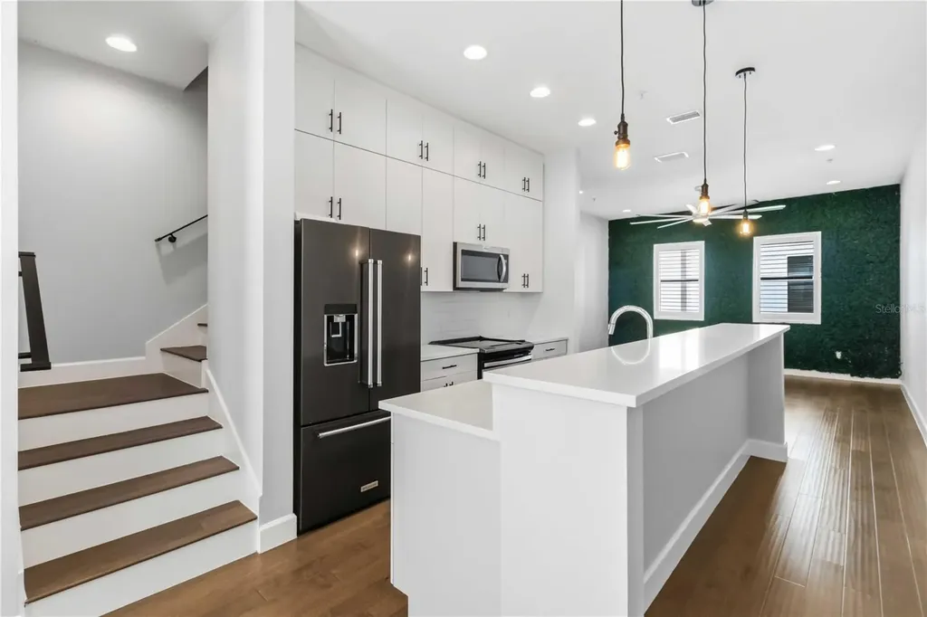 1332 W Gray Street Tampa FL 33606