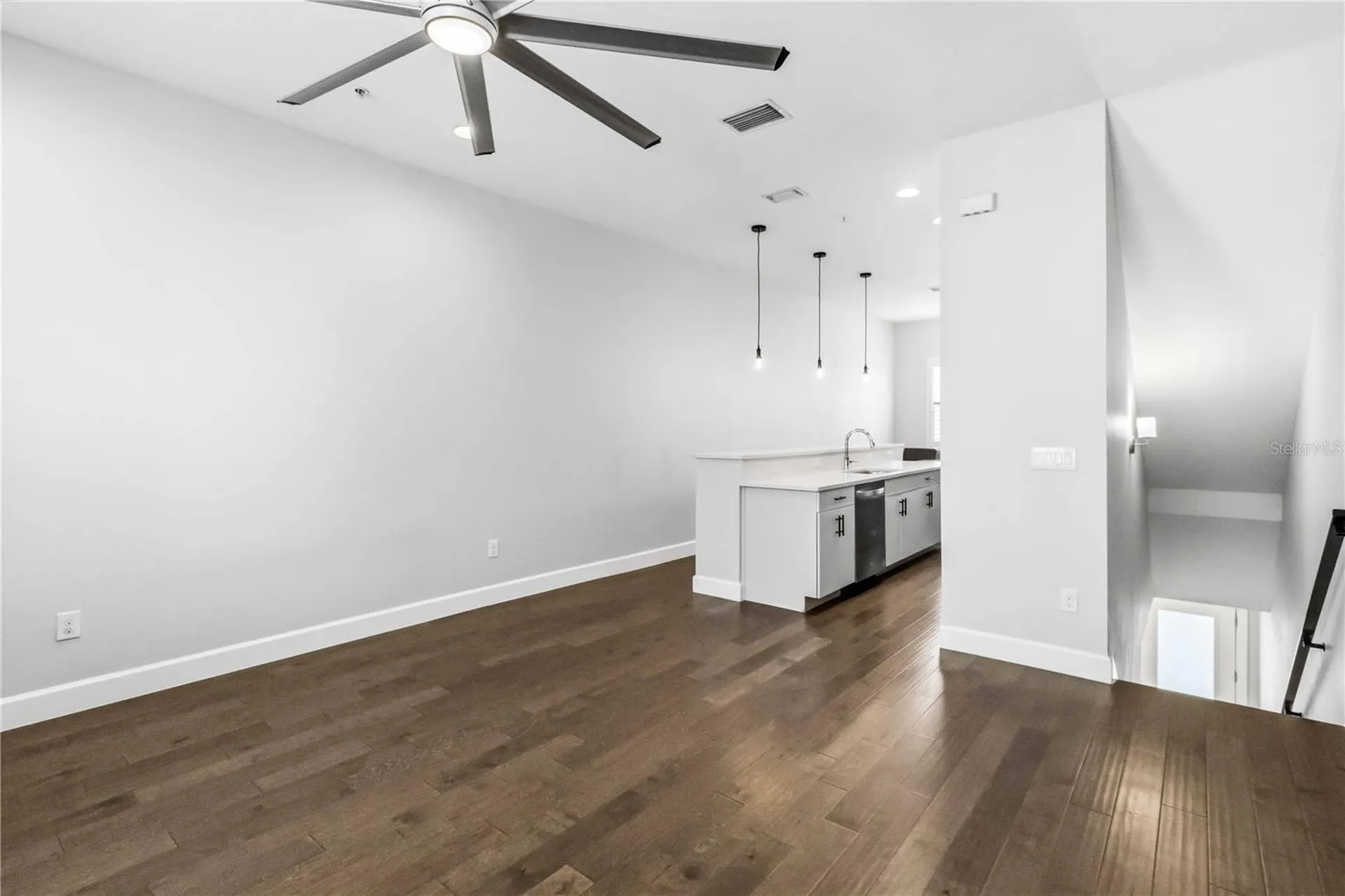 1332 W Gray Street Tampa FL 33606