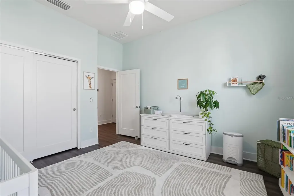 4810 W Mcelroy Avenue Tampa FL 33611