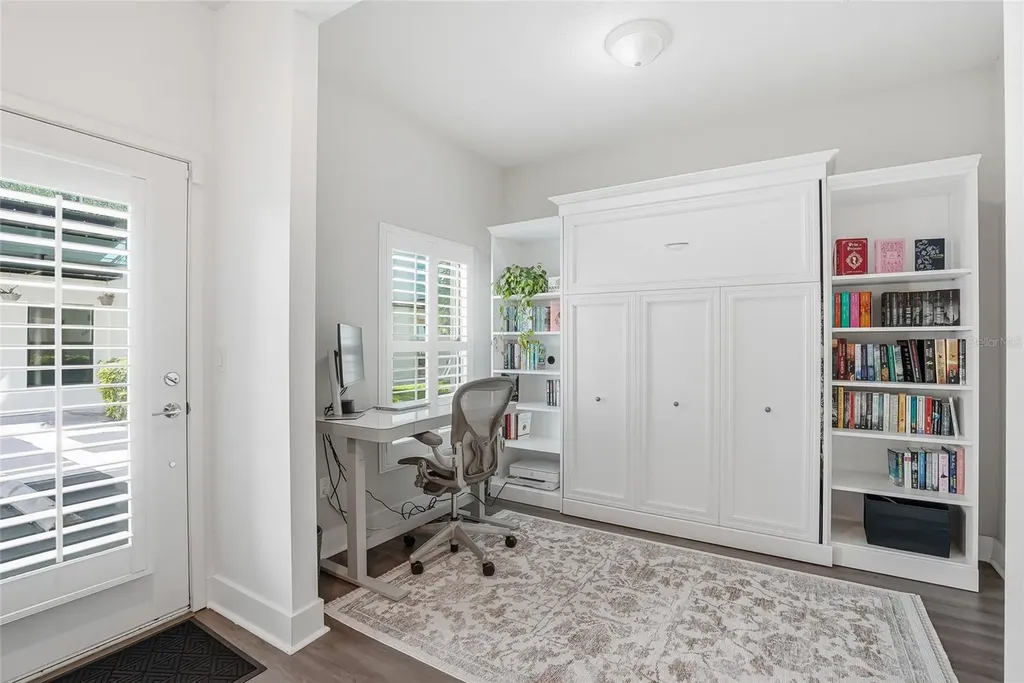 4810 W Mcelroy Avenue Tampa FL 33611