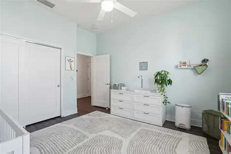 4810 W Mcelroy Avenue Tampa FL 33611