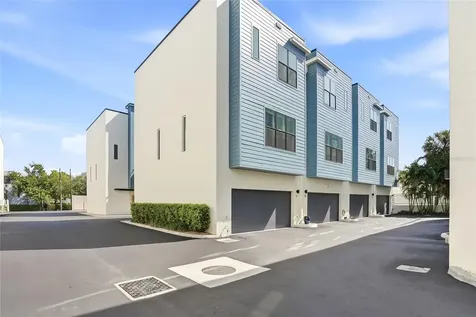 4810 W Mcelroy Avenue Tampa FL 33611