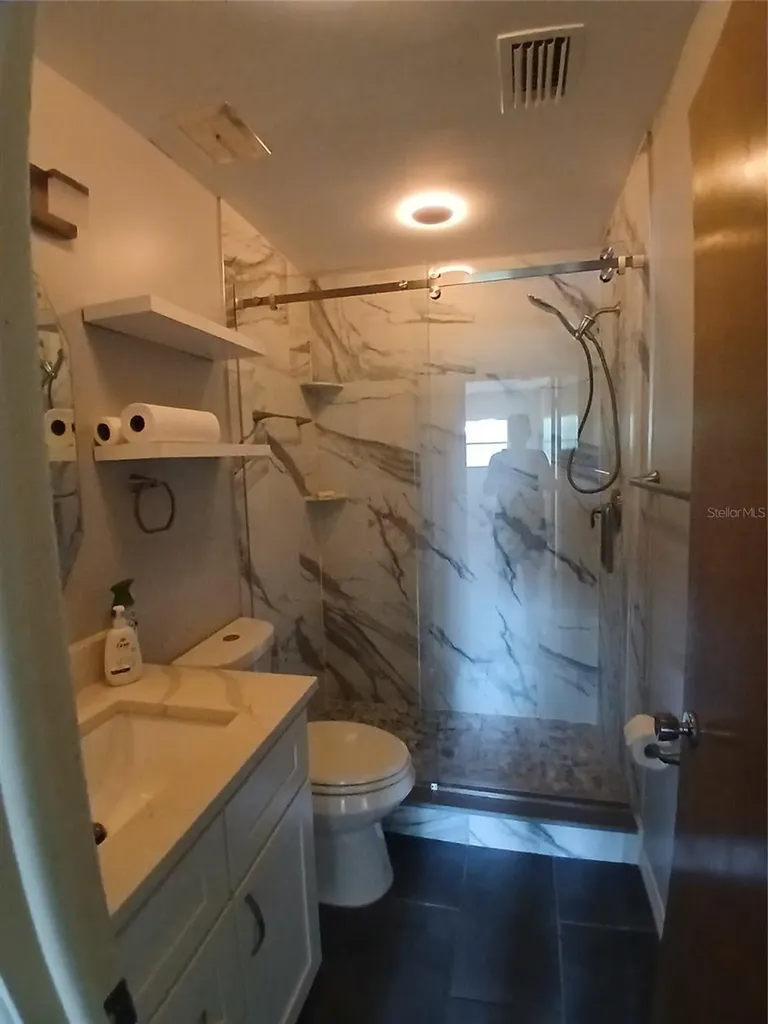 5880 38th Avenue N St Petersburg FL 33710