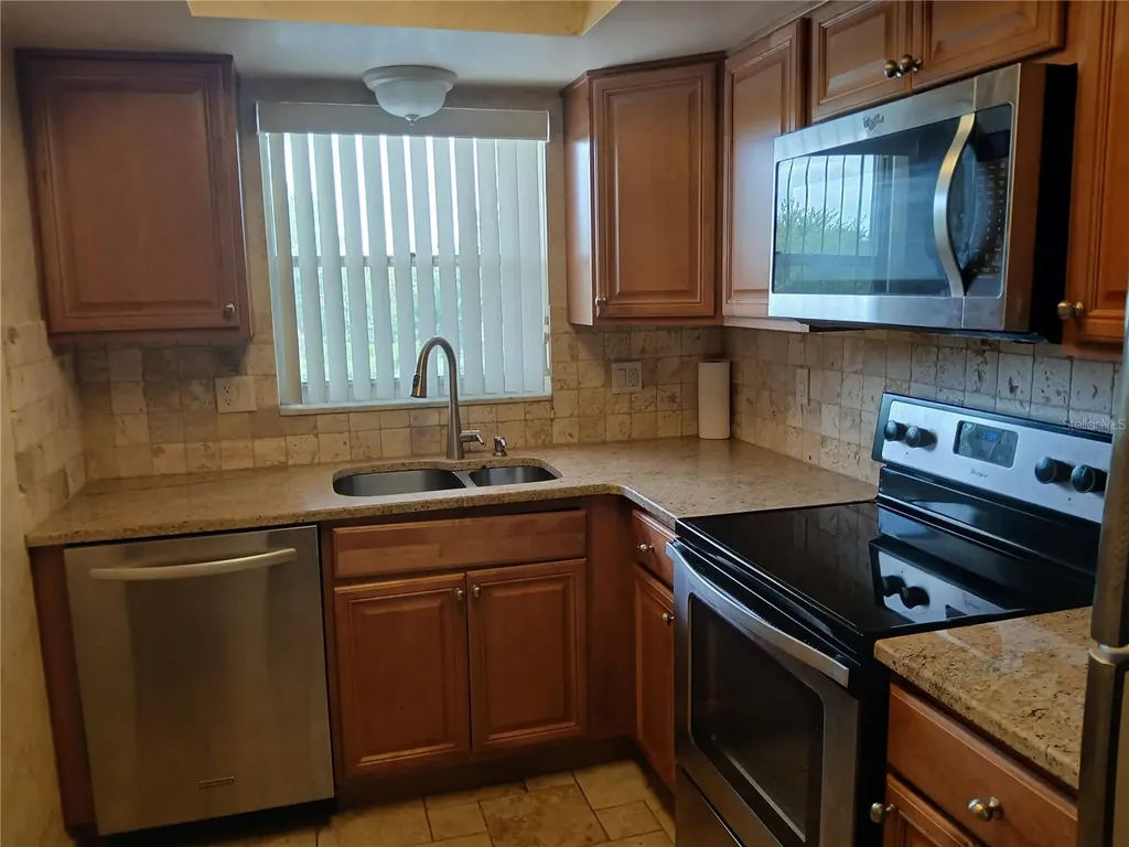 5880 38th Avenue N St Petersburg FL 33710