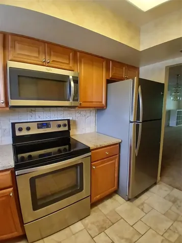 5880 38th Avenue N St Petersburg FL 33710