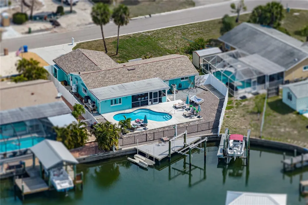 1004 Sago Palm Way Apollo Beach FL 33572