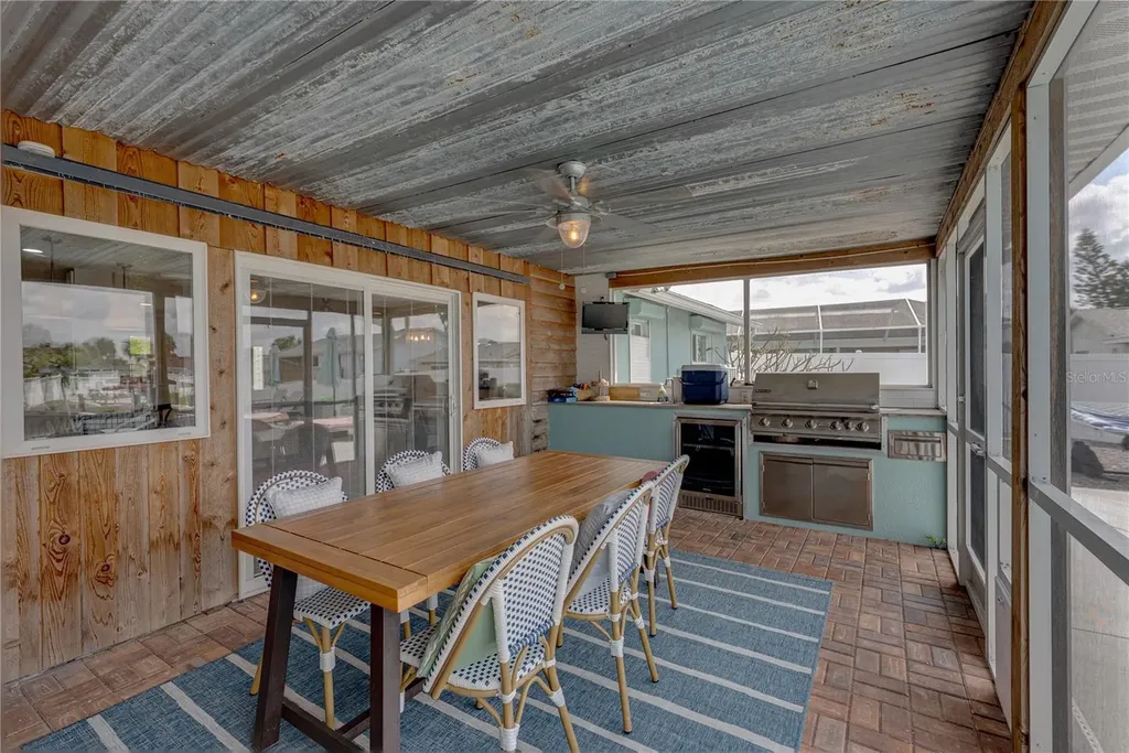1004 Sago Palm Way Apollo Beach FL 33572