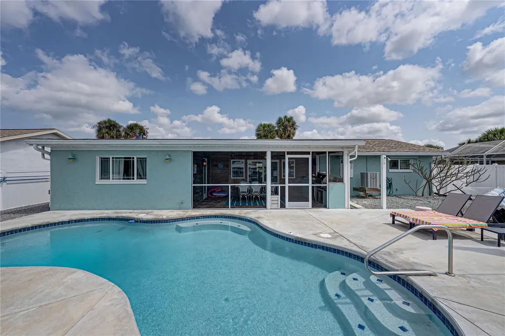 1004 Sago Palm Way Apollo Beach FL 33572