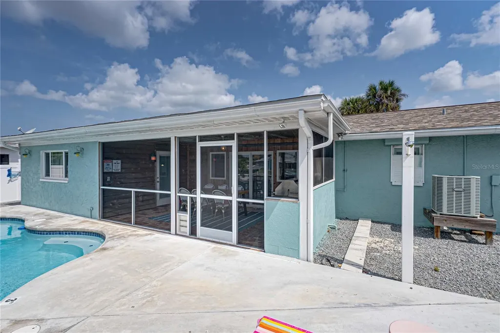 1004 Sago Palm Way Apollo Beach FL 33572