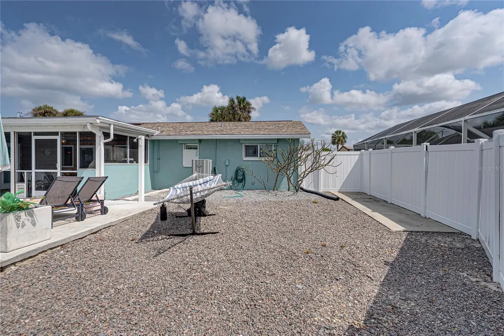 1004 Sago Palm Way Apollo Beach FL 33572