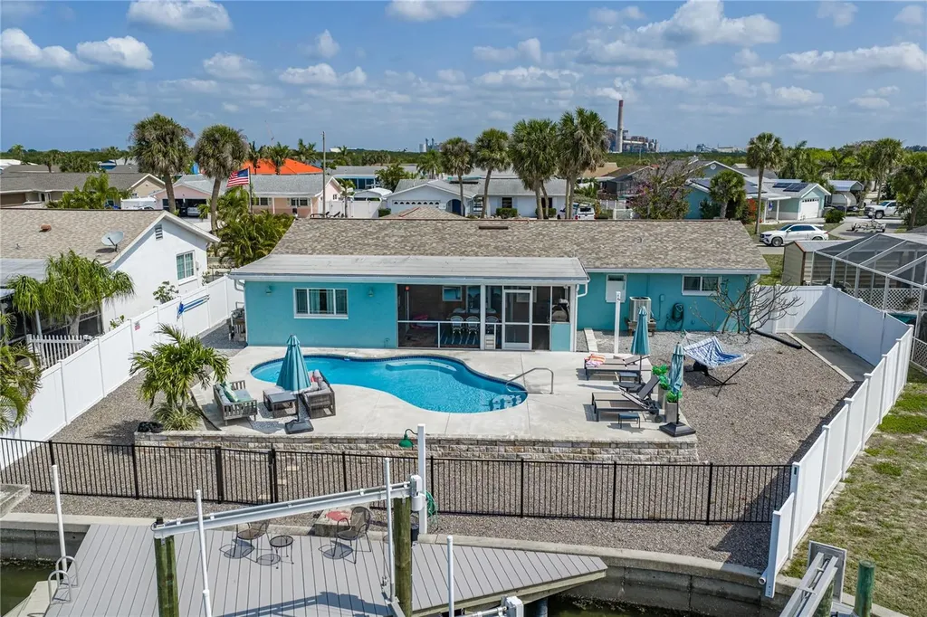 1004 Sago Palm Way Apollo Beach FL 33572