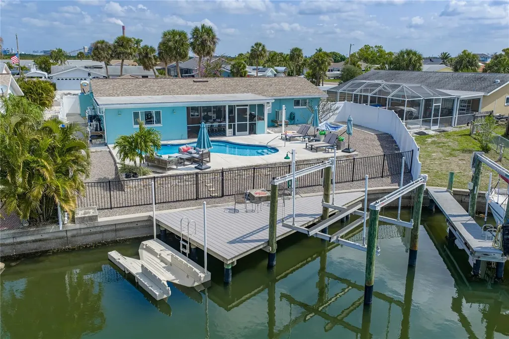 1004 Sago Palm Way Apollo Beach FL 33572
