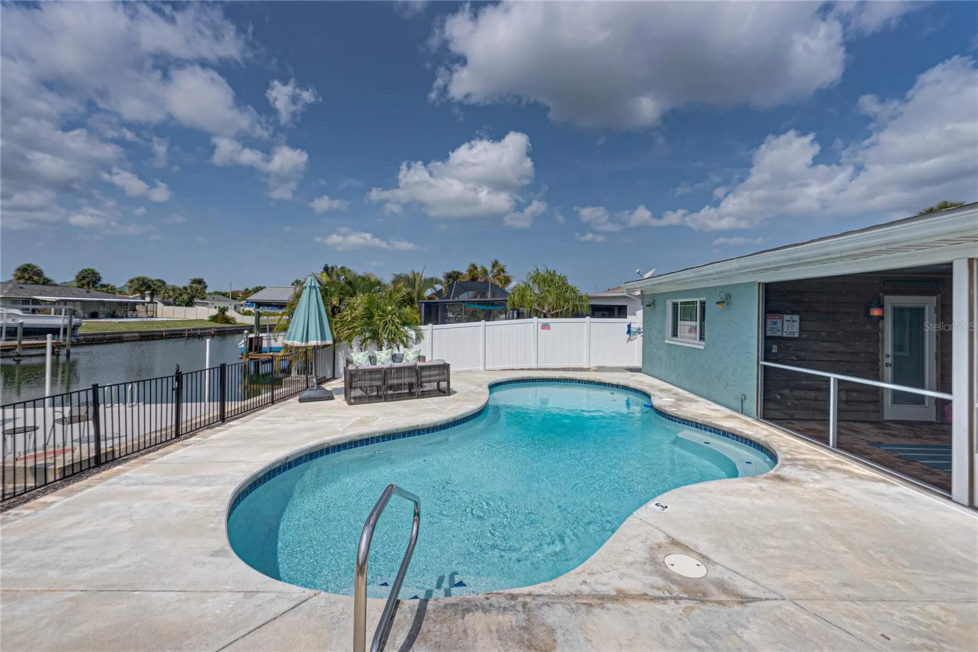 1004 Sago Palm Way Apollo Beach FL 33572