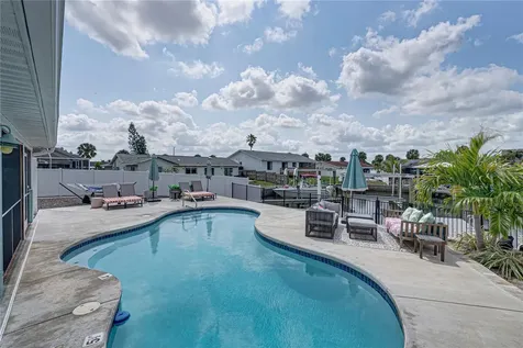 1004 Sago Palm Way Apollo Beach FL 33572