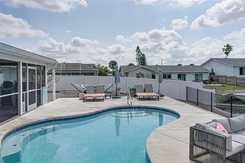 1004 Sago Palm Way Apollo Beach FL 33572