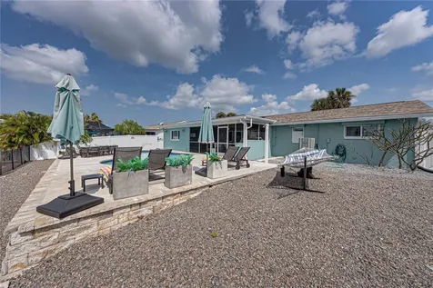 1004 Sago Palm Way Apollo Beach FL 33572