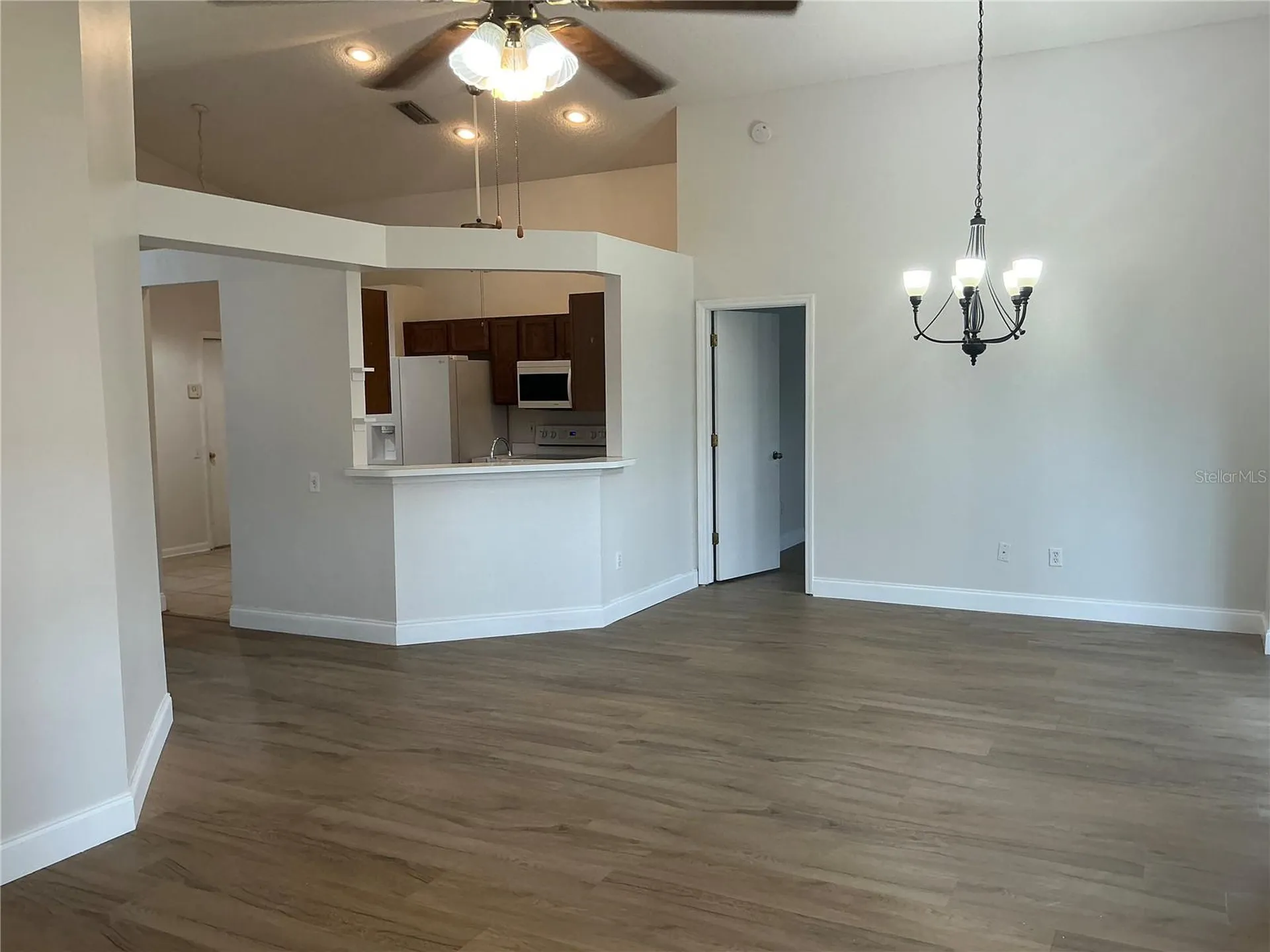 216 Island Water Way Apollo Beach FL 33572