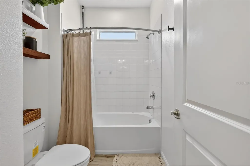 2341 Sirena Lane Mount Dora FL 32757